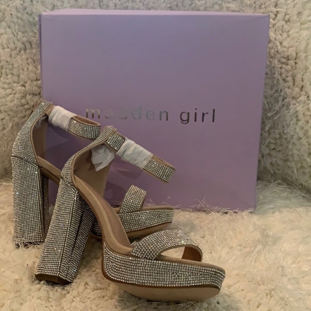 MADDEN GIRL WOMENS SIREN PLATFORM SANDAL